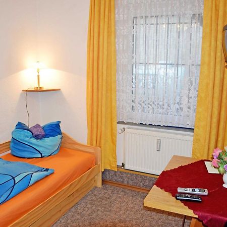 Ferienwohnung/ Ferienzimmer Asche 애세르슬레벤 외부 사진