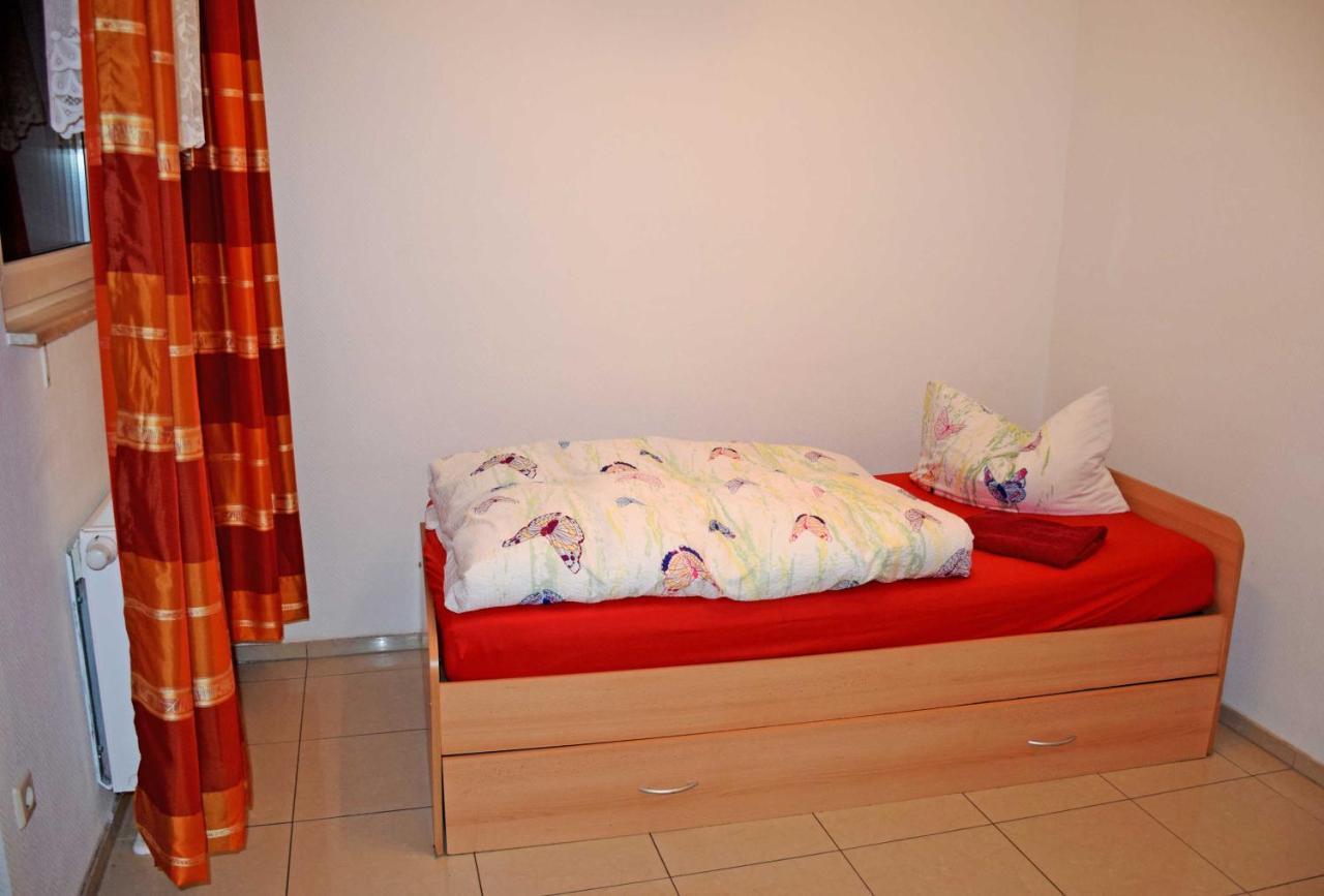 Ferienwohnung/ Ferienzimmer Asche 애세르슬레벤 외부 사진