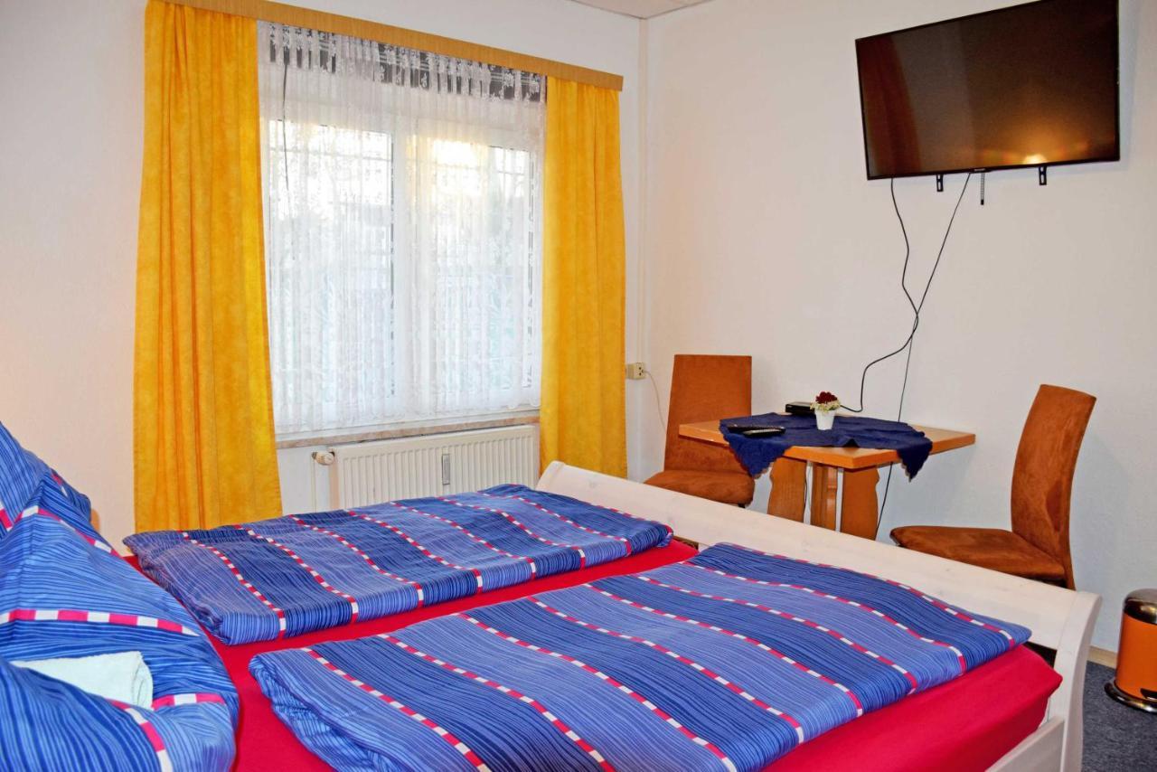 Ferienwohnung/ Ferienzimmer Asche 애세르슬레벤 외부 사진