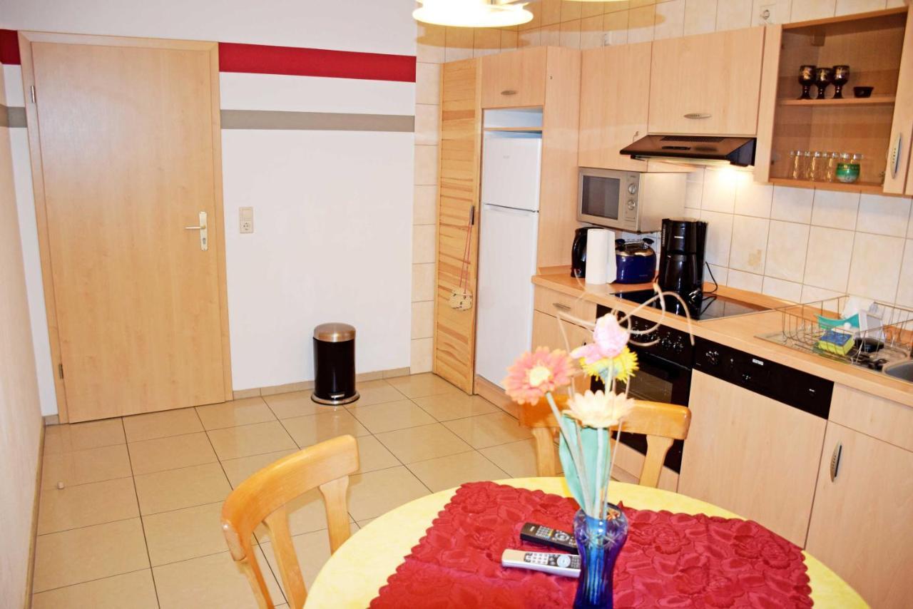 Ferienwohnung/ Ferienzimmer Asche 애세르슬레벤 외부 사진