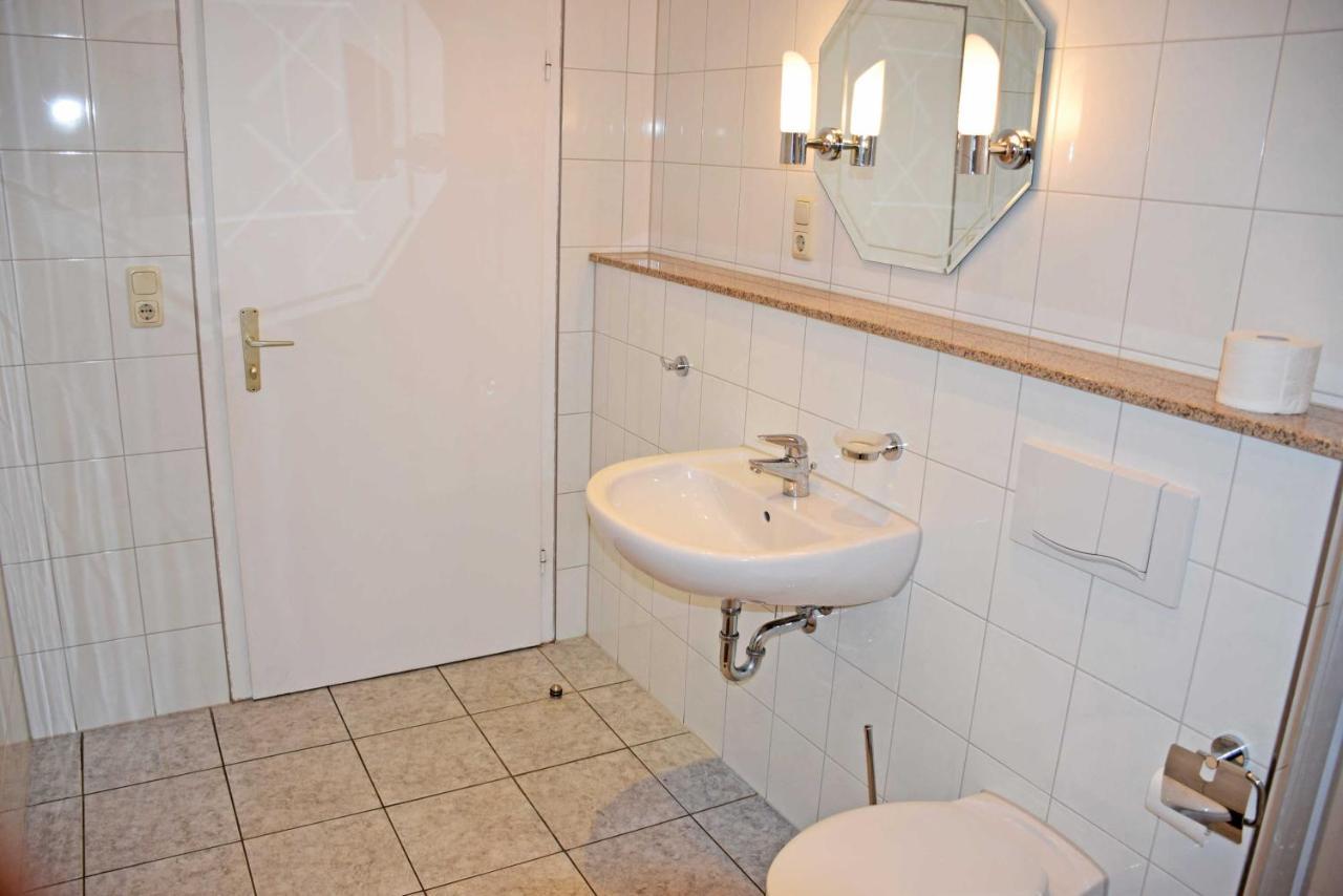 Ferienwohnung/ Ferienzimmer Asche 애세르슬레벤 외부 사진